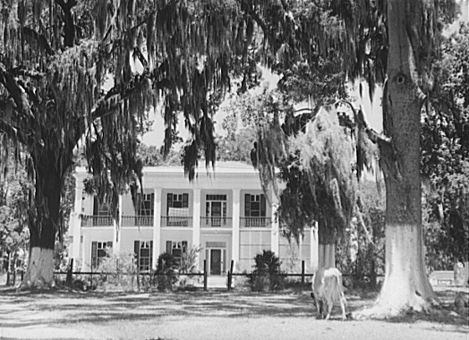 File:Schriever LA Jackson Plantation House 1940.jpg