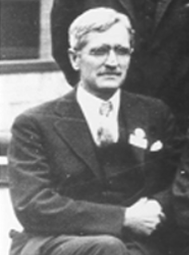 File:Saunders at Bell in December 27th, 1928.jpg
