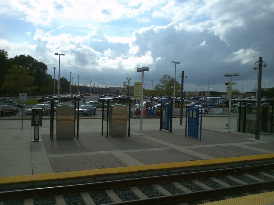File:Cromwell Station.jpg
