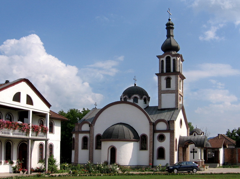 File:Crkva Ognjene Marije u Celopeku, Zvornik 2.jpg