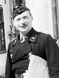 File:Hyazinth Graf Strachwitz.jpg