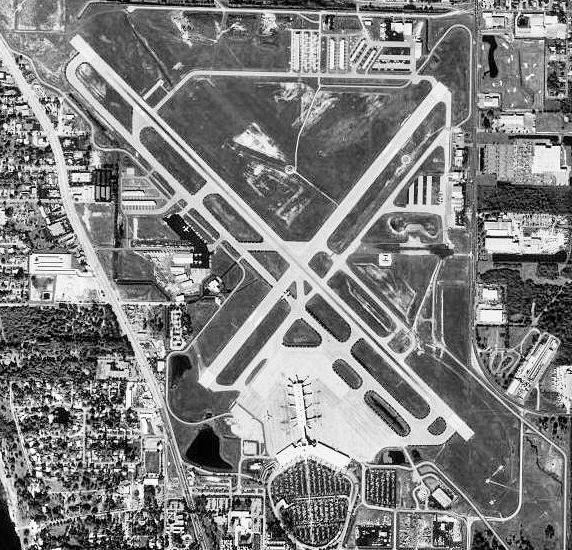 File:Sarasota-Bradenton International Airport FL 31 Dec 1998.jpg