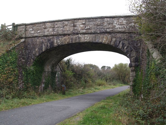 File:Bridge at Sourton - geograph.org.uk - 596486.jpg