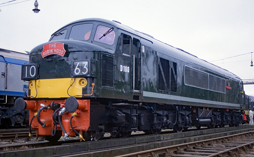 File:D100 at Bournemouth Open Day.jpg