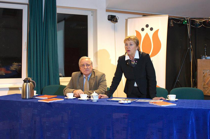 File:Spotkanie zorganizowane przez Krystynę Kłosin - Reda, Pomorskie (2012-12-03) (8252906024).jpg