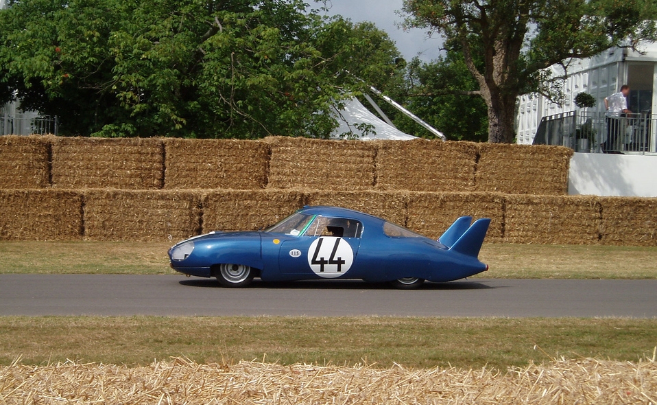 File:CD Panhard LM64 (1964).jpg