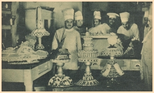 File:Queen's Farida wedding buffet.jpeg