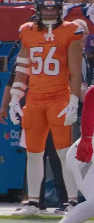 File:Levelle Bailey Broncos.png