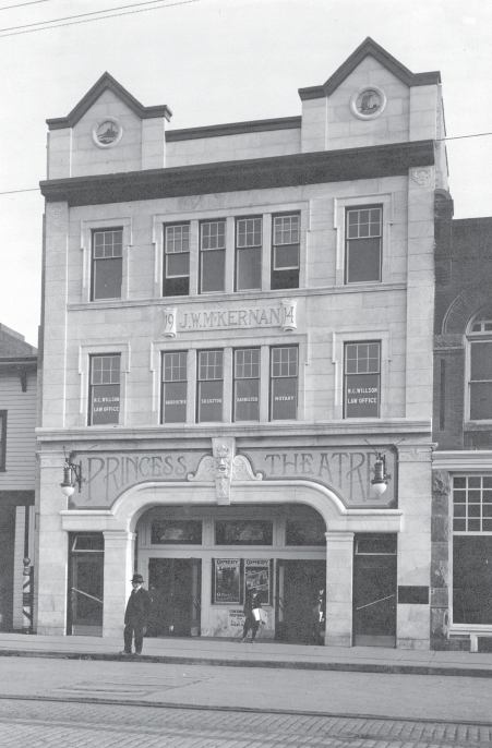 File:Princess Theatre Edmonton Exterior 1915.jpg