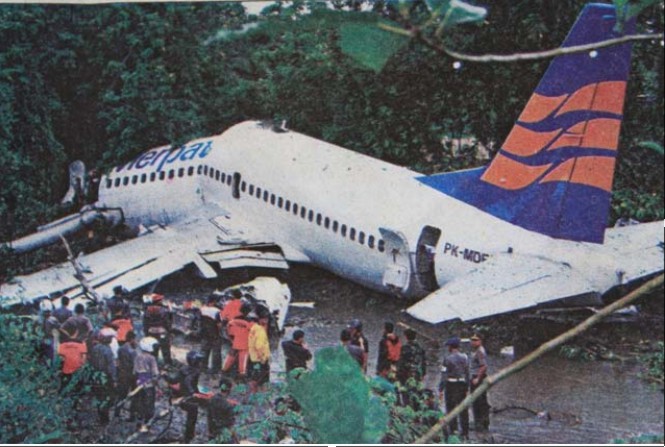 File:Merpati Manokwari crash 2010.jpg
