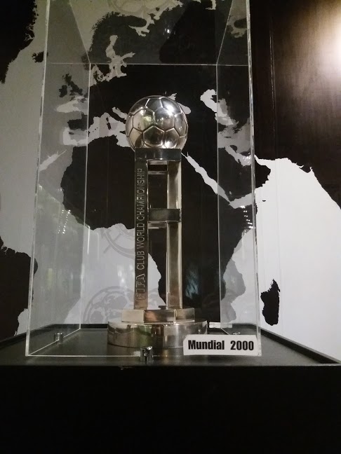 File:Taça Mundial 2000 Corinthians.jpg