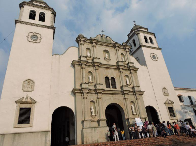 File:CatedraldeSanCristobaltachiraVenezuelaf1.png