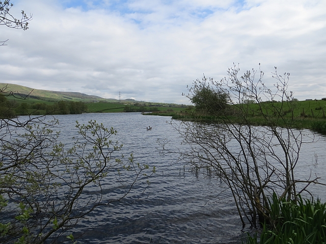 File:Antermony Loch - geograph.org.uk - 3958589.jpg