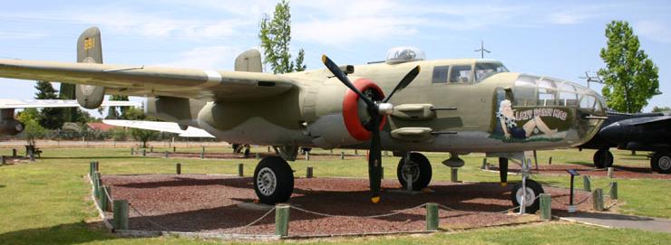 File:B-25J-30NC 44-86891 Castle AFB Museum.jpg