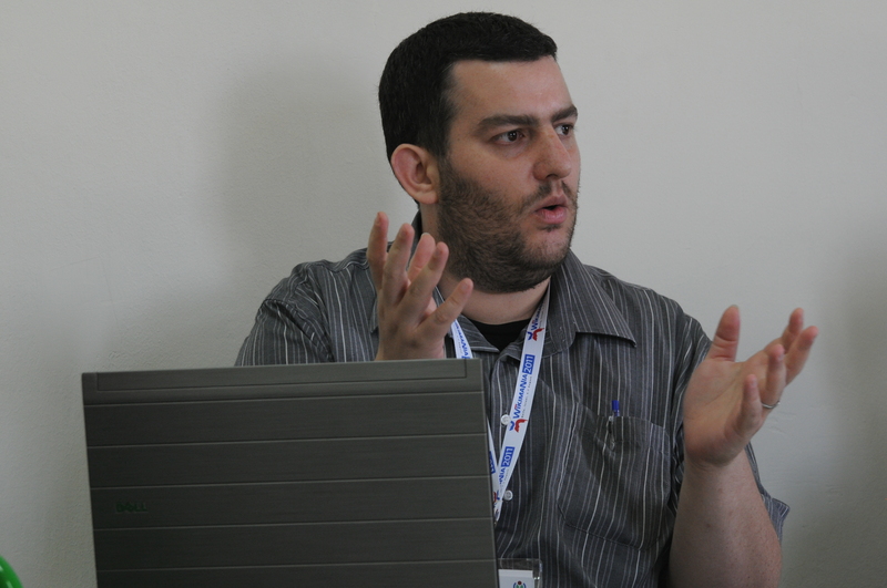 File:Asaf Bartov Wikimania 2011.jpg
