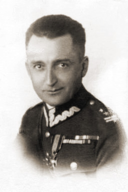 File:Generał August Emil Fieldorf.jpg
