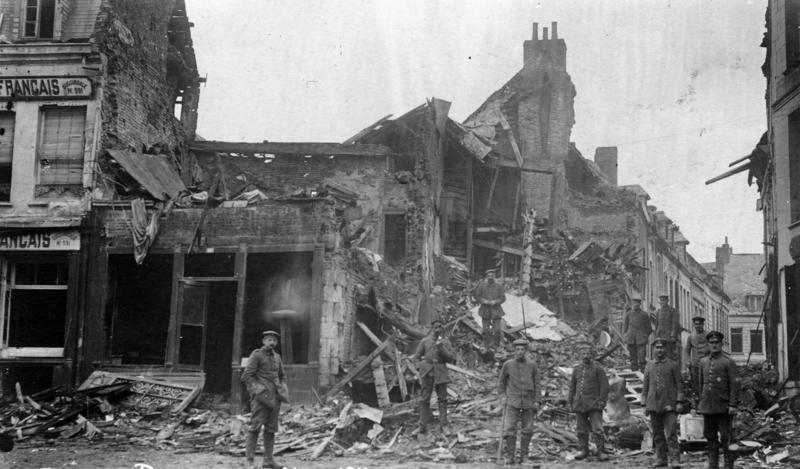 File:Bundesarchiv Bild 146-2008-0097, Frankreich, Bapaume, Zerstörungen.jpg