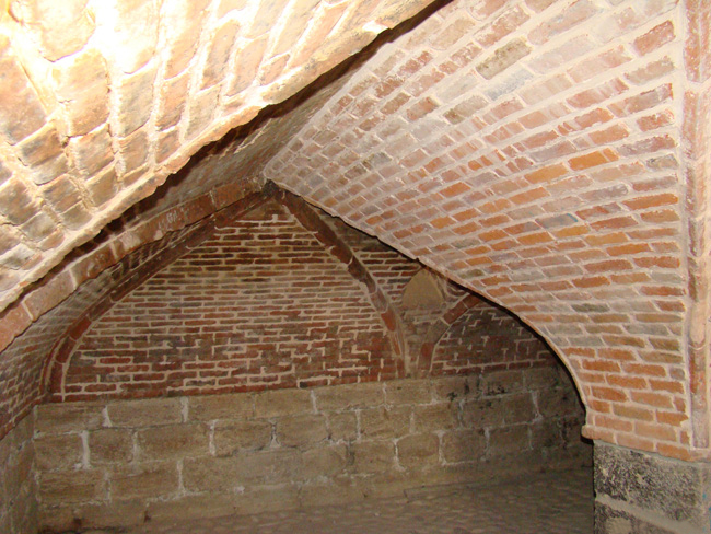 File:Gonbadsorkh4.jpg