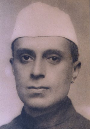 File:Nehru1920.jpg