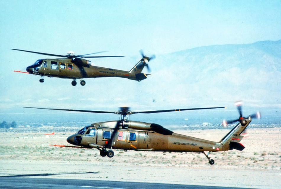 File:Sikorsky YUH-60A and Boeing Vertol YUH-61A flyoff.jpg