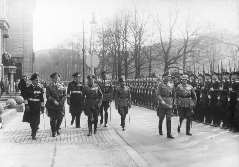 File:Bundesarchiv Bild 183-1988-0106-501, von Blomberg. 40-jähriges Militärjubiläum.jpg