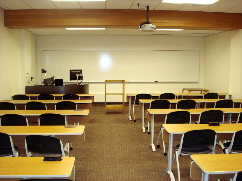 File:UC-Law-TechClassRoom.JPG