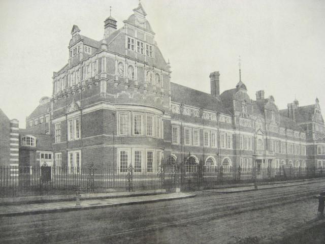 File:University of Surrey at Battersea.jpg
