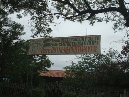 File:Escuela Rutherford B. Hayes.JPG