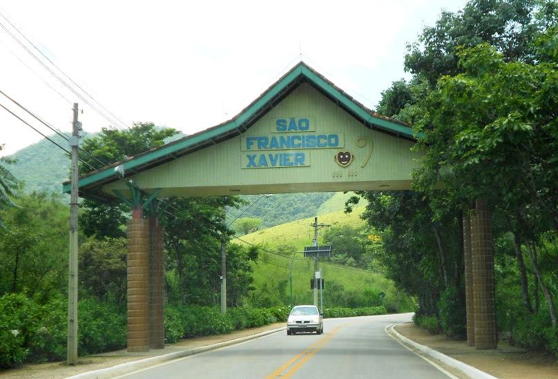 File:Portal de São Chico.jpg
