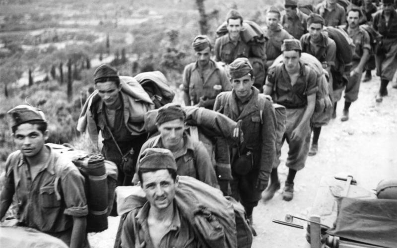 File:Bundesarchiv Bild 101I-177-1459-32, Korfu, italienische Soldaten.jpg