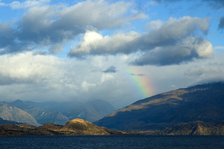 File:Lake Wanaka.jpg