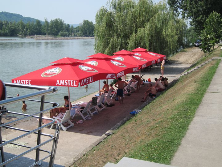File:Drina´s beach.jpg