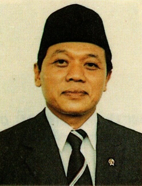 File:Harmoko, 25 Tahun Pembangunan Pemerintah Orde Baru.jpg