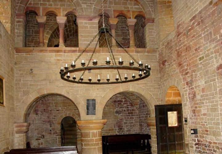 File:Kosciol idziego.jpg
