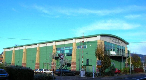 File:Monmouth Leisure Ctr.jpg