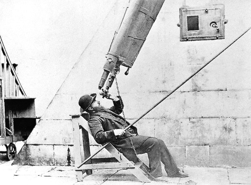 File:August William Doberck Markree refracting telescope 13,3-inch Cauchoix objective darker.jpg