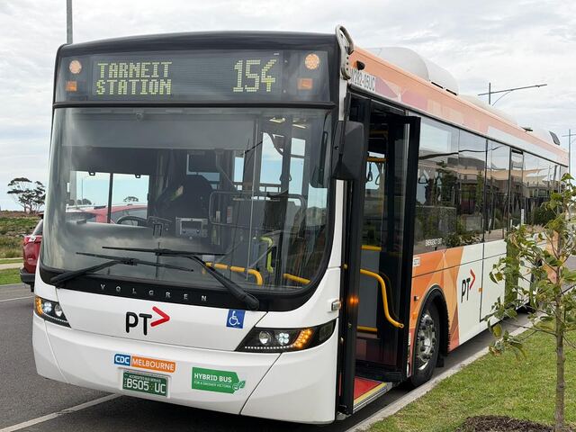 File:CDC Melbourne bus 154.jpg