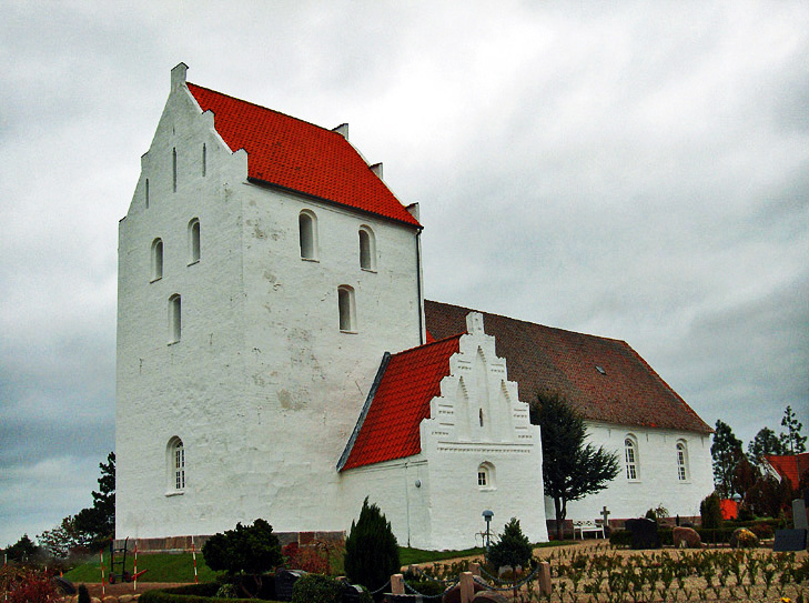 File:Tanderup kirke (Middelfart).JPG