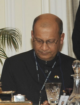 File:Ambassador of India to Republic of Korea, Shri Vishnu Prakash.jpg