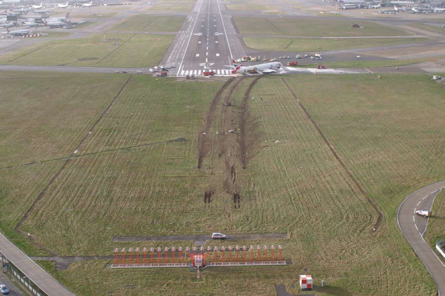 File:British Airways Flight 38 crash aftermath.jpg