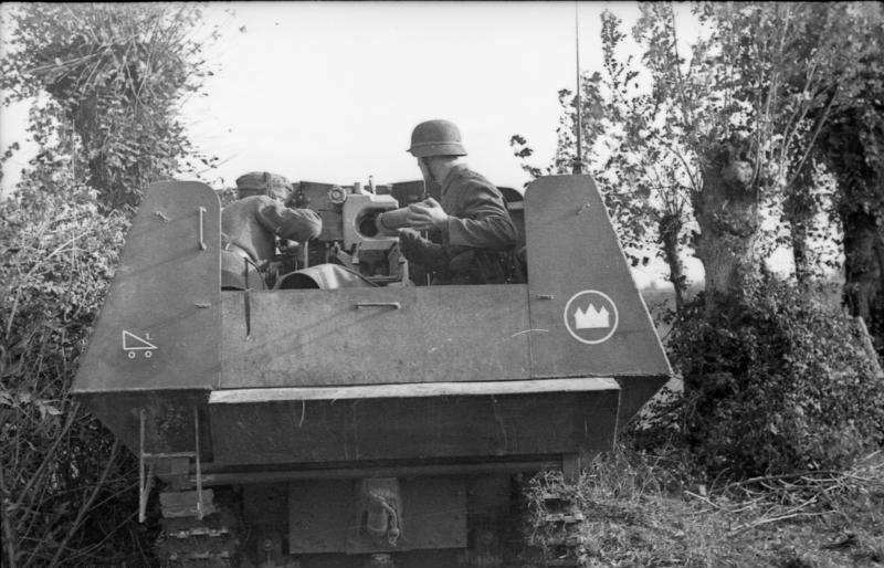 File:Bundesarchiv Bild 101I-258-1326-14, Frankreich, "Marder I".jpg