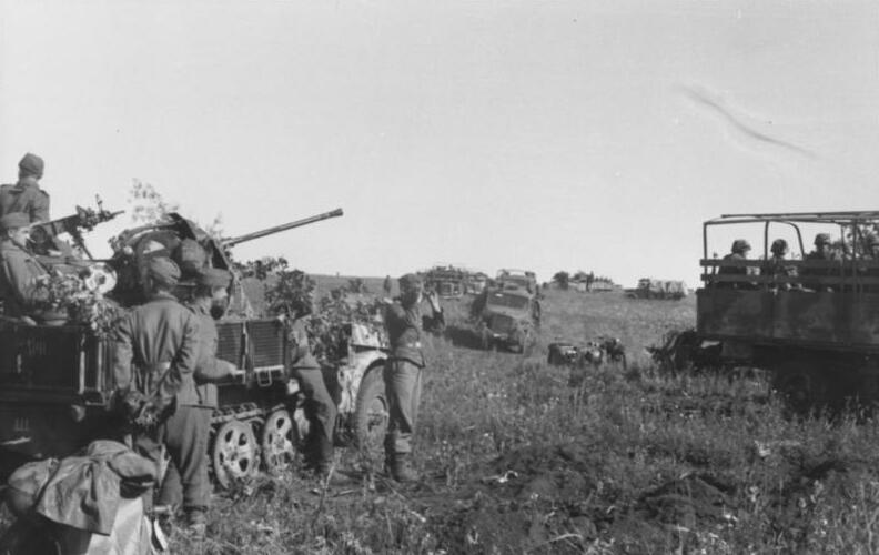 File:Bundesarchiv Bild 101I-219-0553A-17, Russland, bei Pokrowka, leichte Flak.jpg