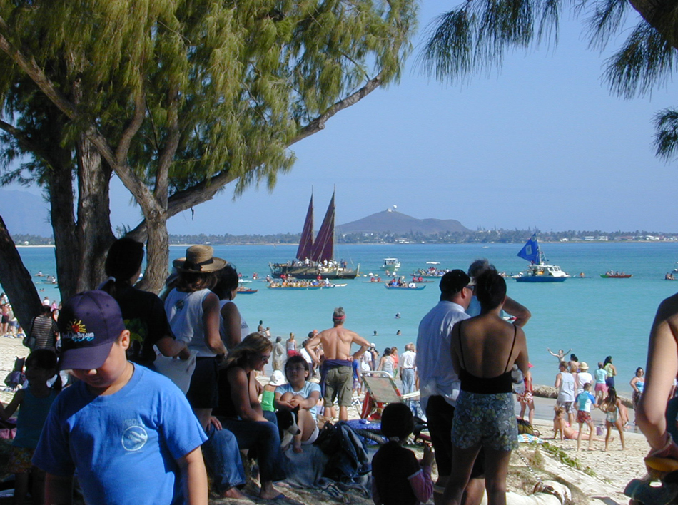 File:Hokulea at Kailua.jpg