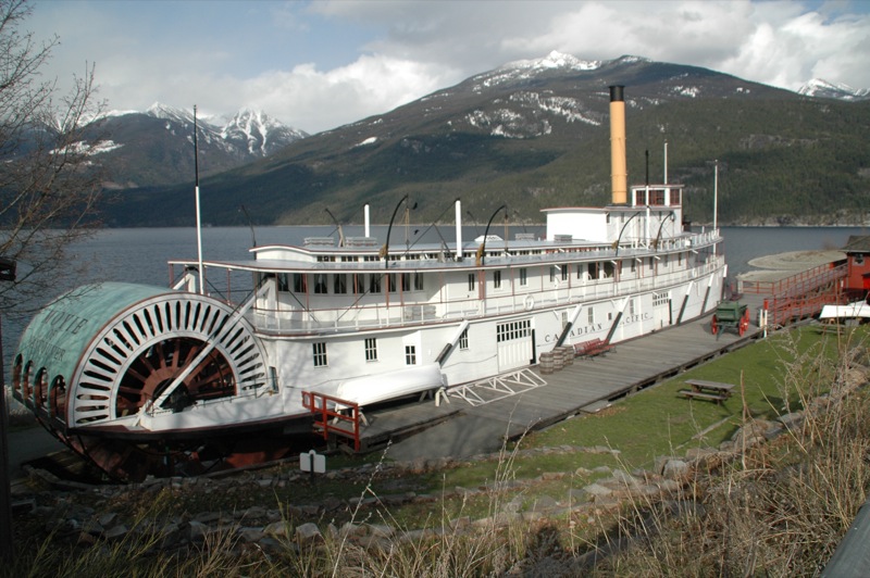 File:Moyie (sternwheeler) at Kaslo 2008.jpg