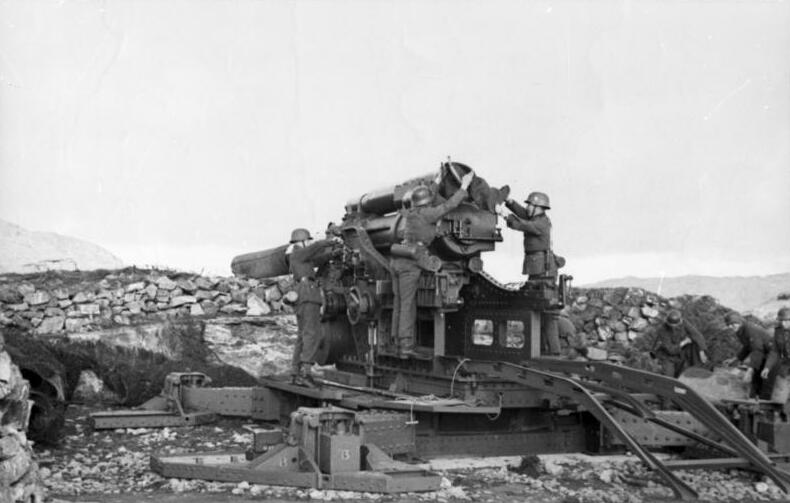 File:Bundesarchiv Bild 101I-094-0449-25A, Norwegen, Lappland, Küstenbatterie.jpg