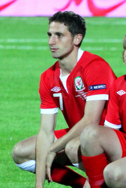 File:Joe Allen Wales.jpg