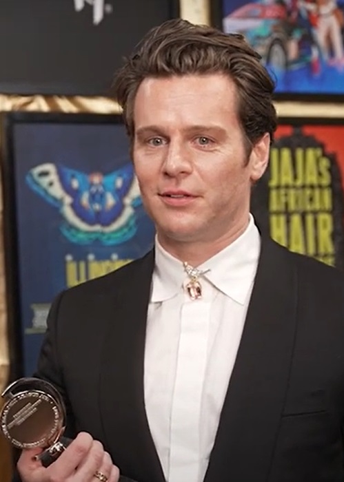 File:Jonathan Groff 77th Tony Awards 2024.jpg