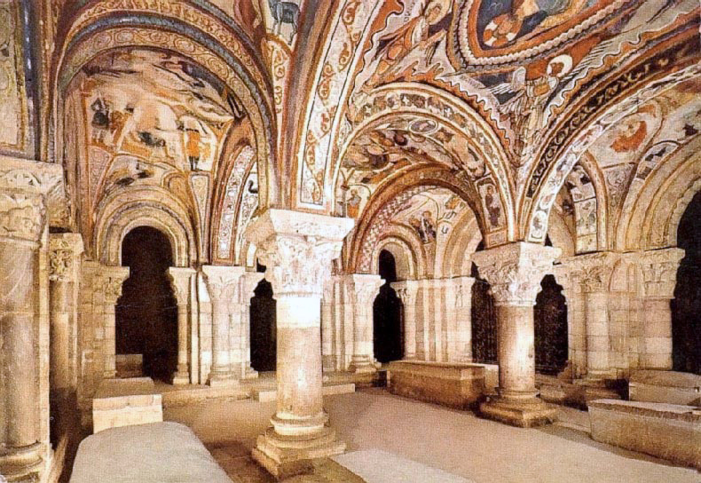 File:PanteónSanIsidoroLeón.jpg