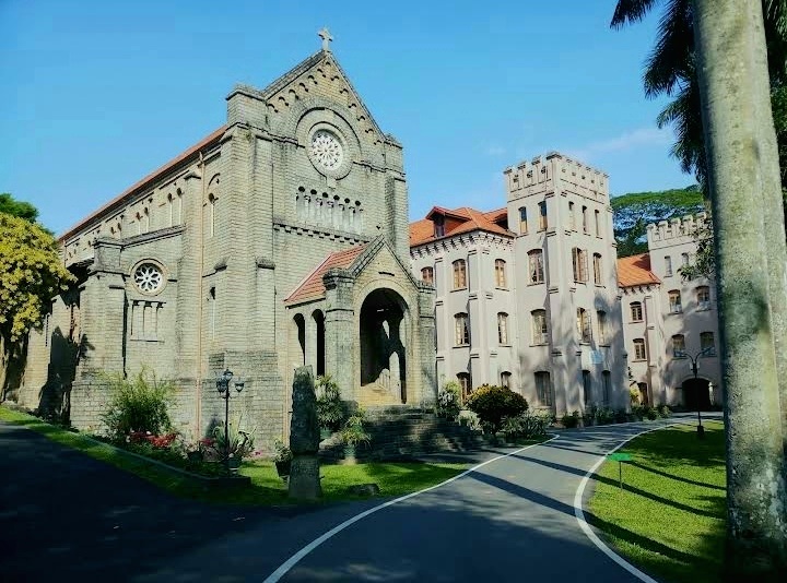 File:National Seminary Sri Lanka.jpg