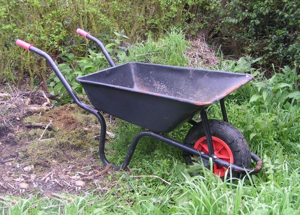 File:Wheelbarrow.jpg
